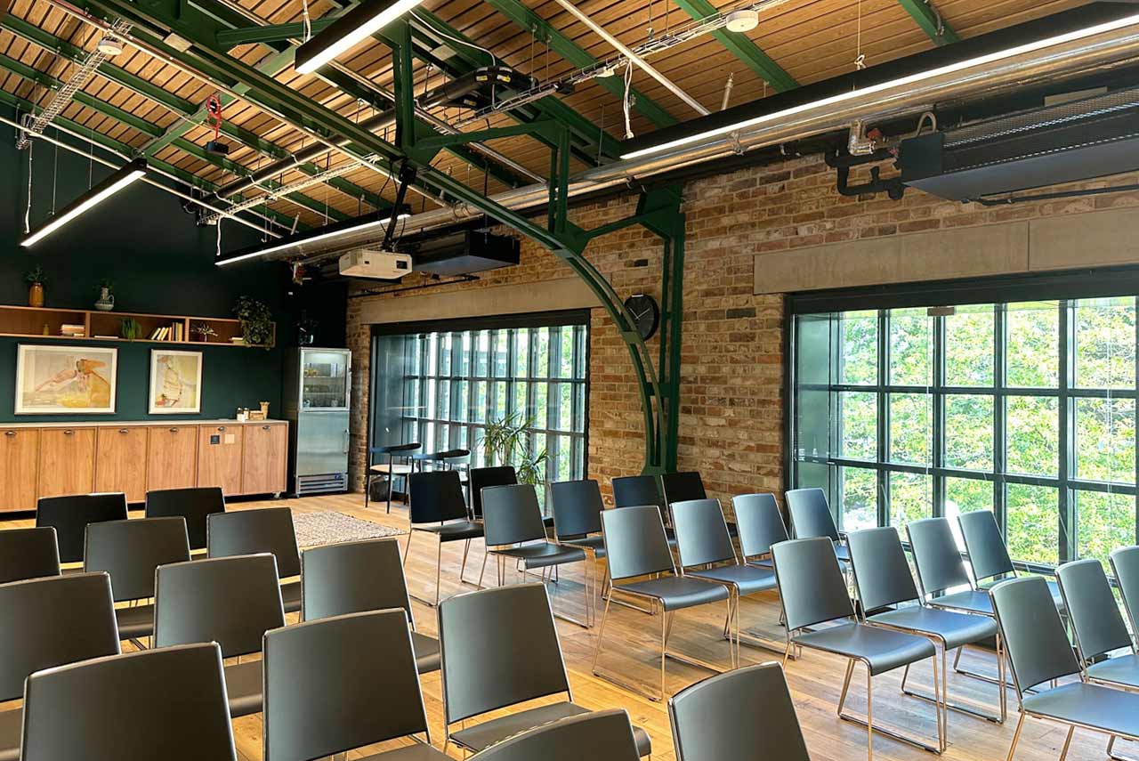 Loft conference room Warsaw — theatre layout at Hala Koszyki, Koszykowa 65