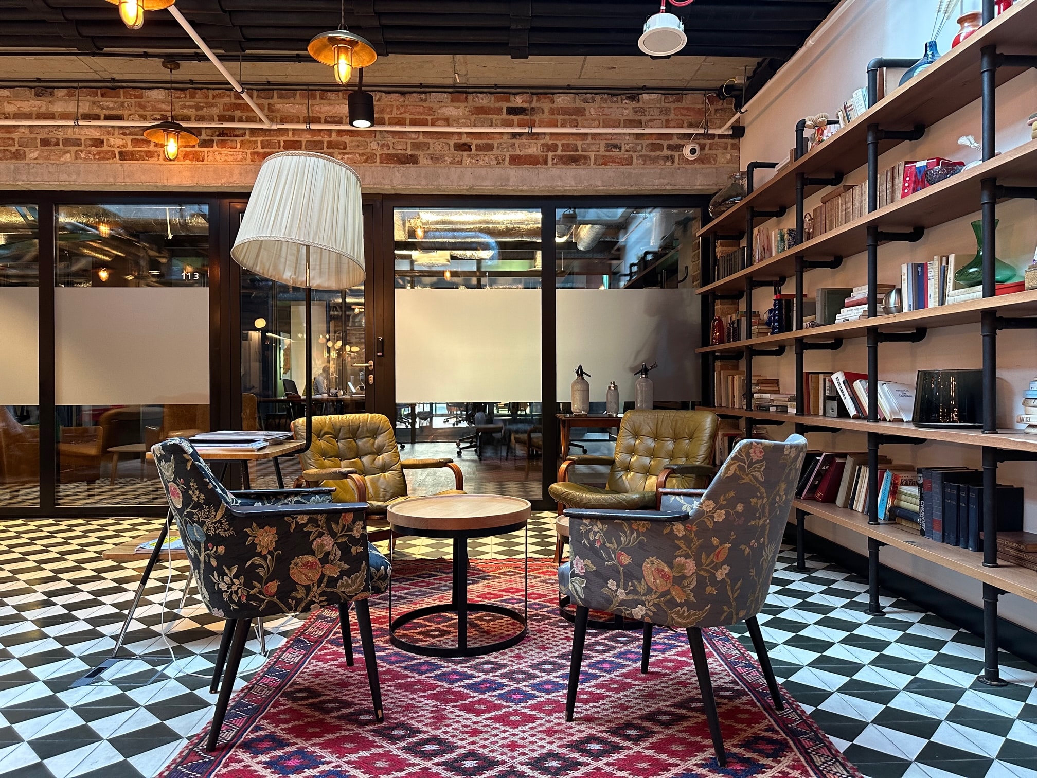 Lounge networking area — loft conference room at Hala Koszyki, Koszykowa 65
